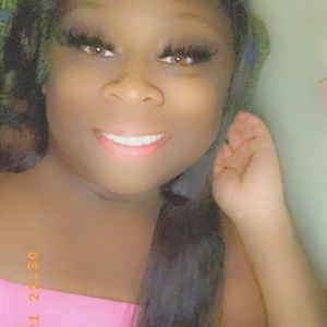 Meet your Posher, Gina